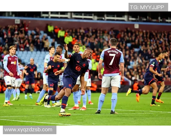 世界杯精彩对决利物浦与曼联战成平局点球大战引爆全场激情瞬间集锦